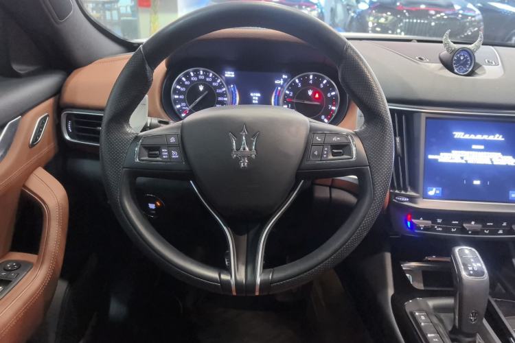 Used Maserati Levante 2022 3.0T Modena Steering Wheel