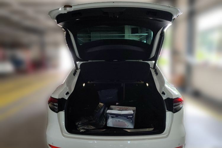 Used Maserati Levante 2022 2.0T GT Sharp Edition Trunk