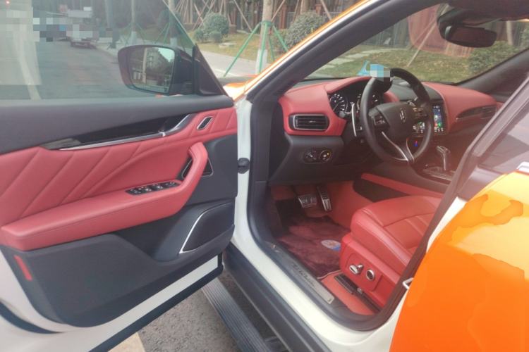 Used Maserati Levante 2023 3.0T Modena Driver Seat