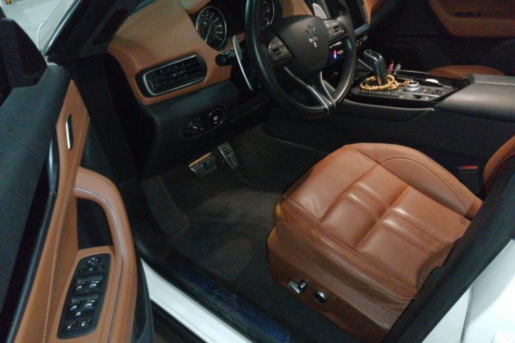 Used Maserati Levante 2023 3.0T Modena Driver Seat
