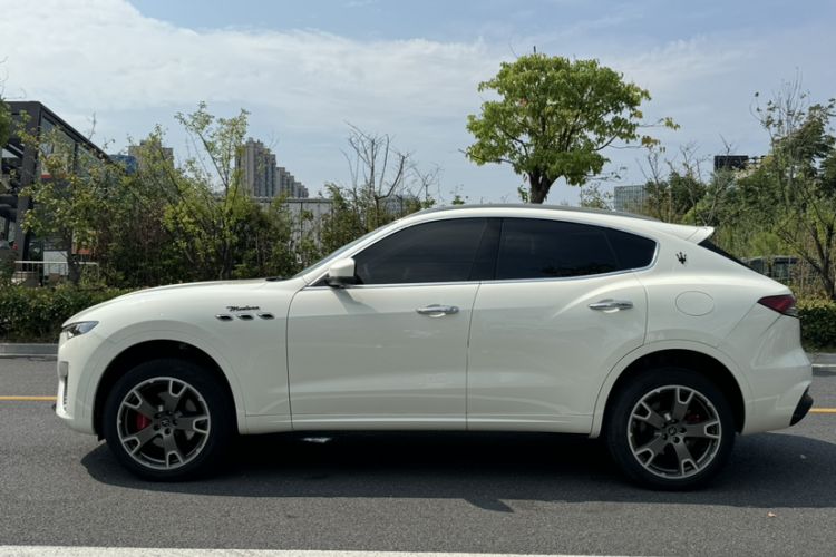 Used Maserati Levante 2023 3.0T Modena Exterior 3