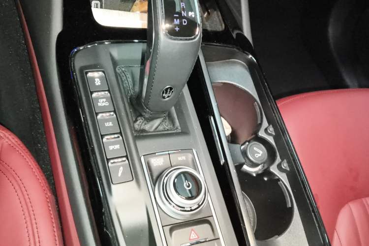 Used Maserati Levante 2023 2.0T GT Gear Lever
