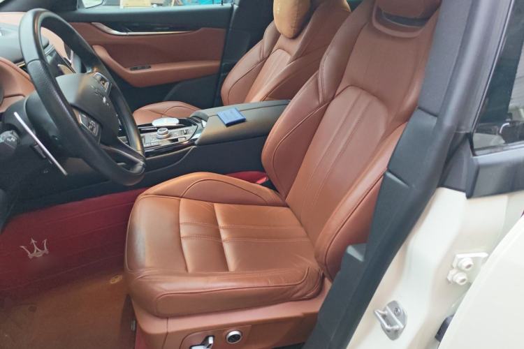 Used Maserati Levante 2023 3.0T Modena Left Front Seat
