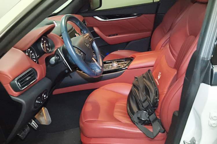 Used Maserati Levante 2023 2.0T GT Left Front Seat