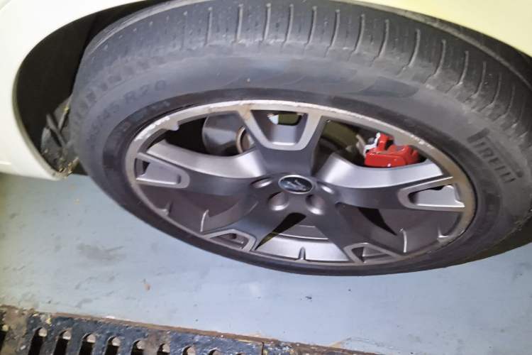 Used Maserati Levante 2023 2.0T GT Right Front Wheel Hub