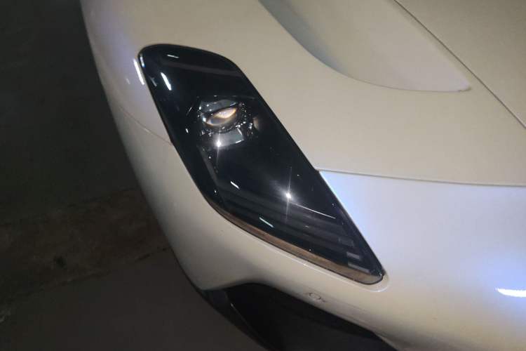 Used Maserati MC20 2023 3.0T Standard Edition Right Front Headlight