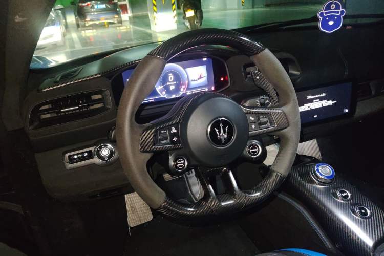 Used Maserati MC20 2023 3.0T Standard Edition Steering Wheel