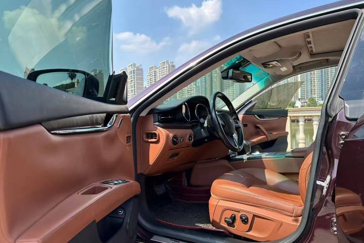 Used Maserati President 2015 3.0T Standard Model Interior 7