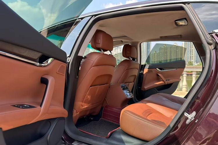 Used Maserati President 2015 3.0T Standard Model Interior 8