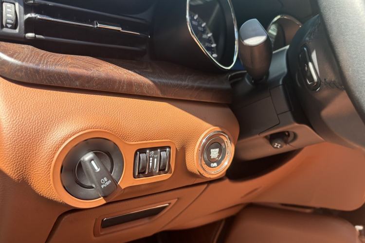 Used Maserati President 2017 3.0T Standard Model Interior 1