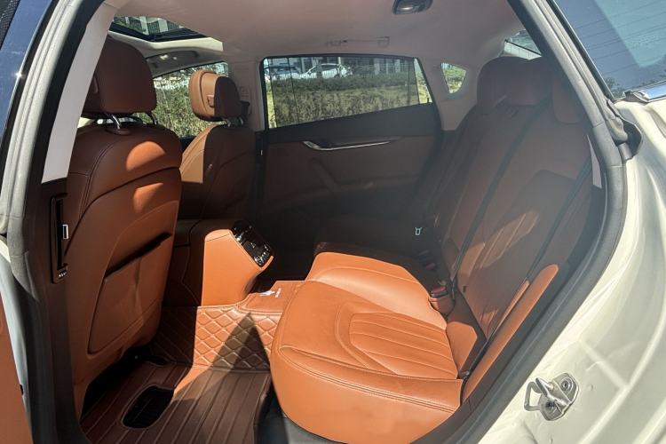 Used Maserati President 2017 3.0T Standard Model Interior 11