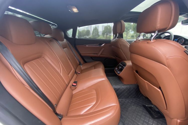 Used Maserati President 2017 3.0T Standard Model Interior 3