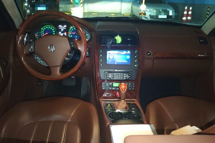 Used Maserati President 2008 4.7L Executive Edition Center Console
