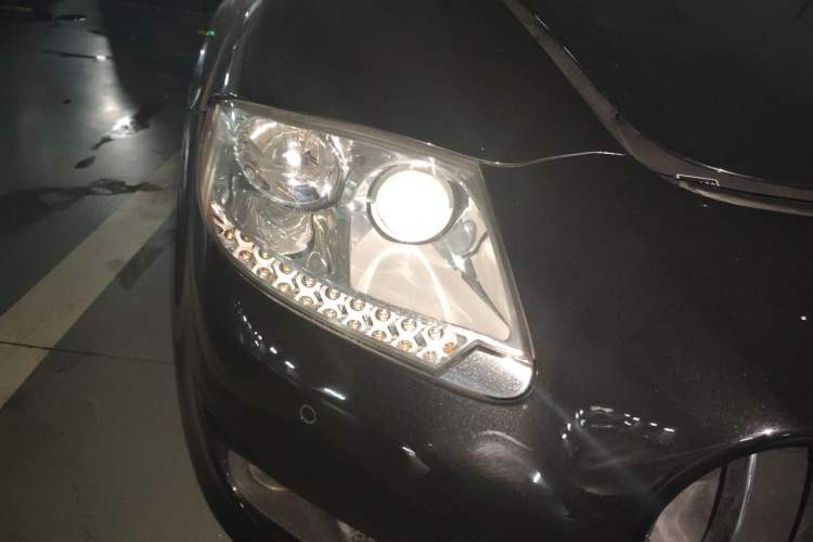 Used Maserati President 2008 4.7L Executive Edition Right Front Headlight