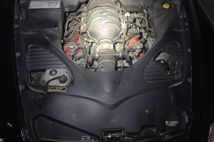 Used Maserati President 2010 4.7L Executive Edition Engine Bay
