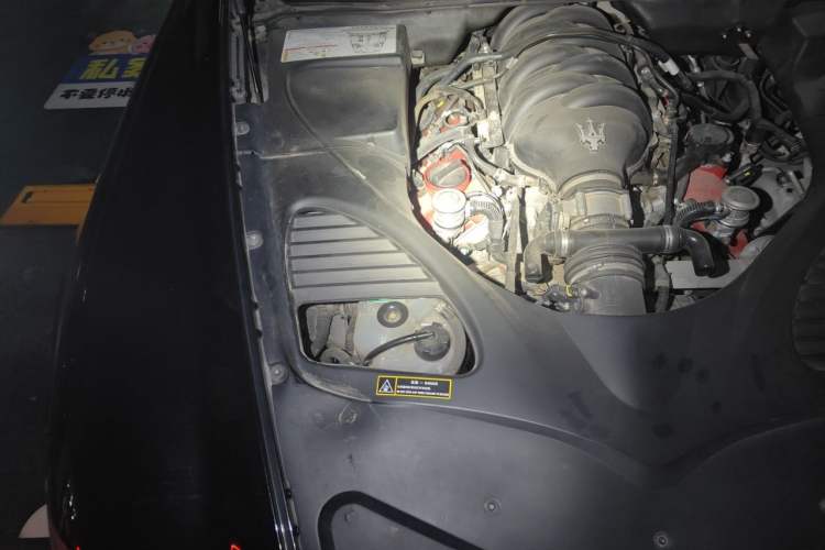 Used Maserati President 2010 4.7L Executive Edition Engine Bay Right