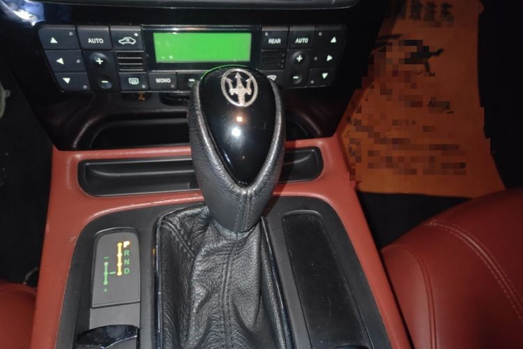 Used Maserati President 2010 4.7L Executive Edition Gear Lever