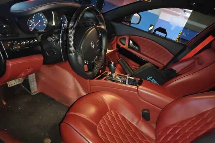Used Maserati President 2010 4.7L Sport Edition Left Front Seat