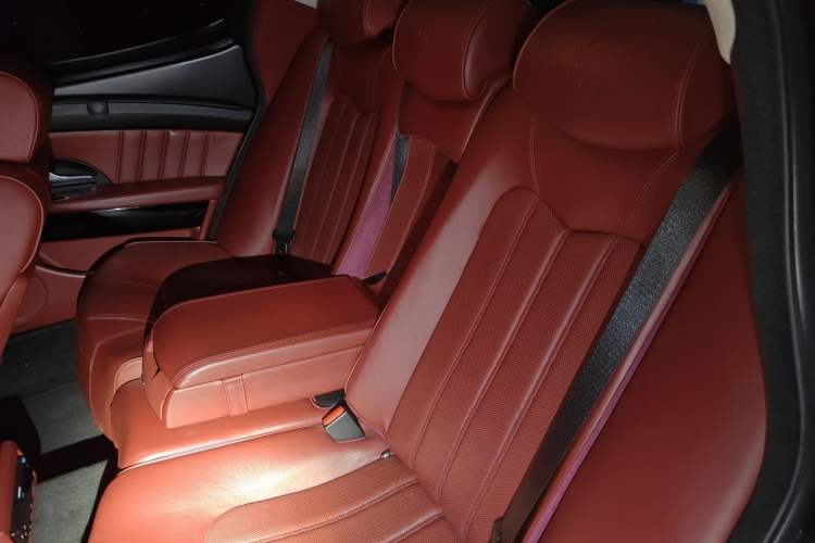 Used Maserati President 2010 4.7L Executive Edition Left Rear Seat