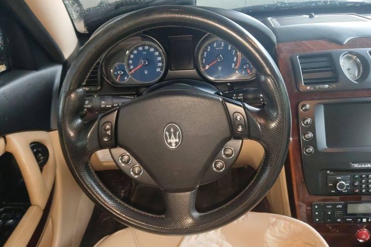Used Maserati President 2010 4.2L Elite Edition Steering Wheel