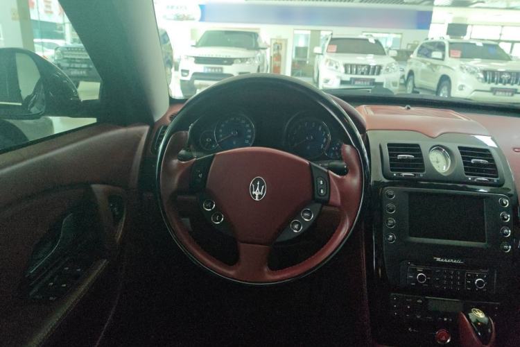 Used Maserati President 2010 4.2L Elite Edition Steering Wheel