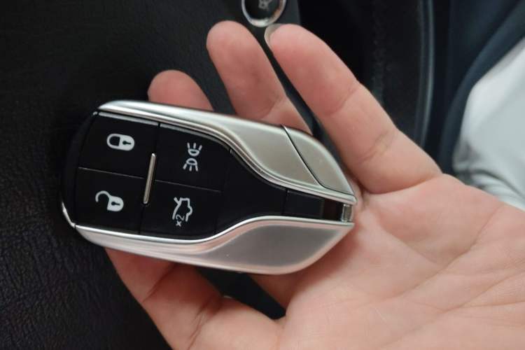 Used Maserati President 2010 4.2L Elite Edition Vehicle Key
