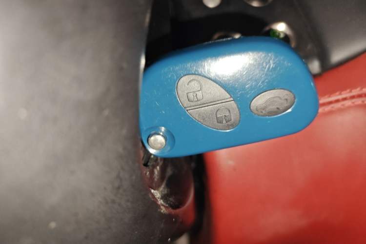 Used Maserati President 2010 4.7L Sport Edition Vehicle Key