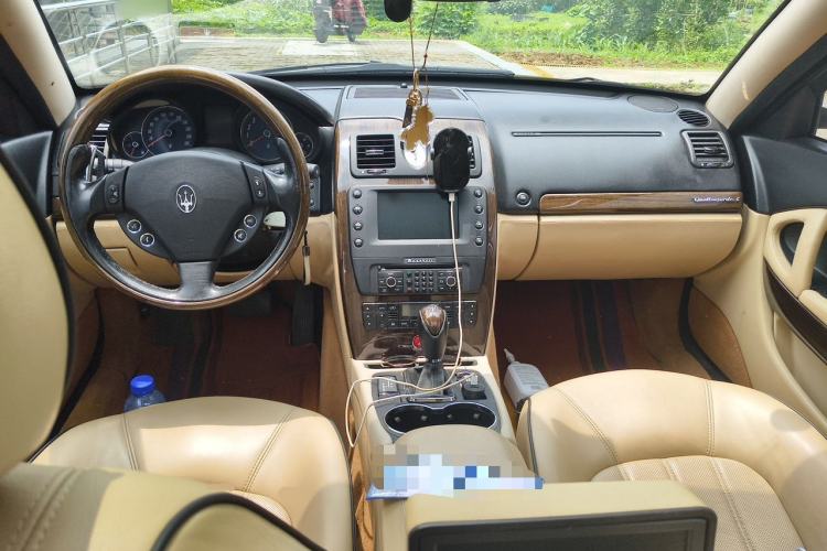 Used Maserati President 2010 4.7L Deluxe Edition Center Console