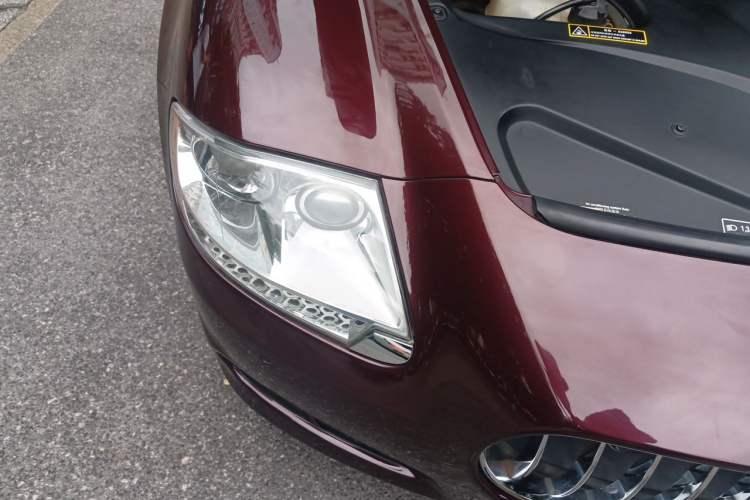 Used Maserati President 2010 4.7L Executive Edition Right Front Headlight