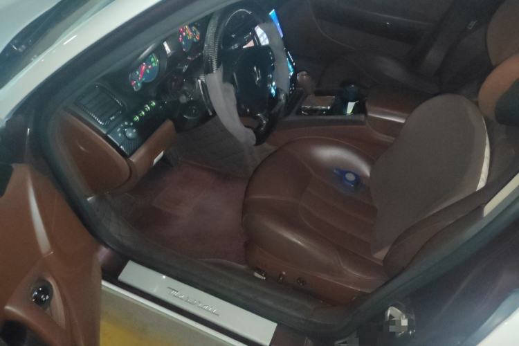 Used Maserati President 2010 4.7L Executive Edition Driver Seat