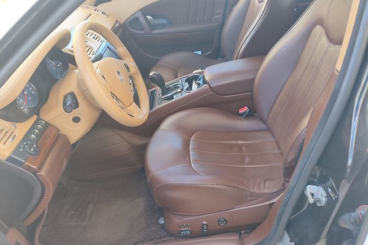 Used Maserati President 2010 4.2L Elite Edition Left Front Seat