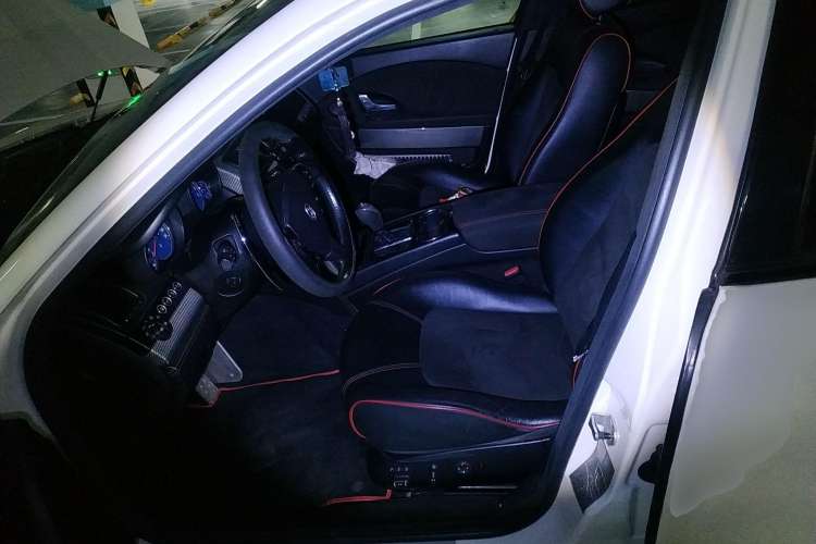 Used Maserati President 2010 4.7L Sport Edition Left Front Seat