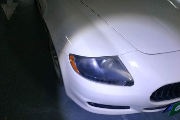 Used Maserati President 2010 4.7L Sport Edition Right Front Headlight