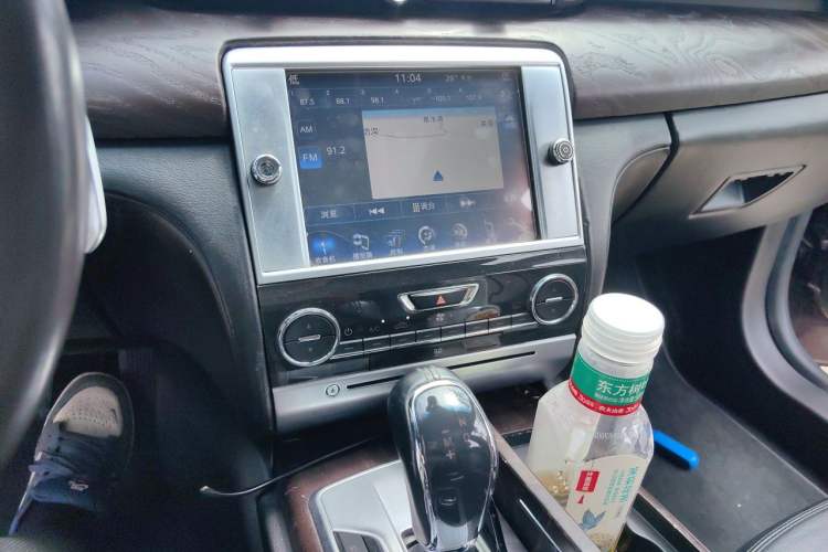 Used Maserati President 2013 3.0T Standard Model Audio And AC Panel