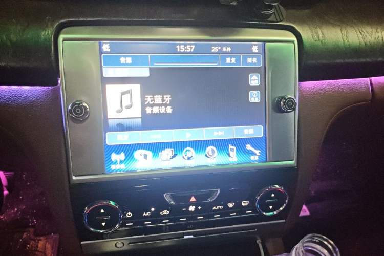 Used Maserati President 2013 3.0T Standard Model Audio And AC Panel