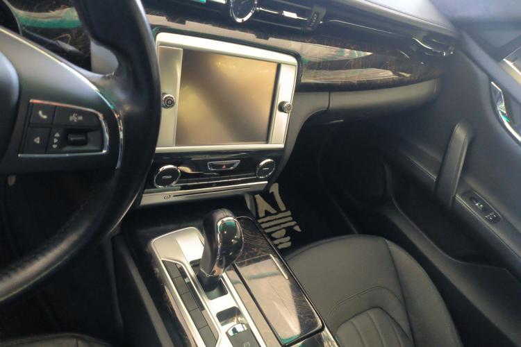 Used Maserati President 2013 3.0T Standard Model Audio And AC Panel