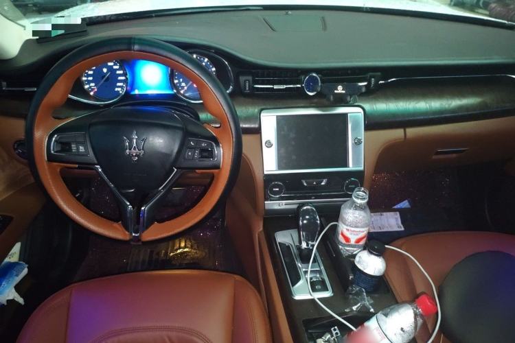 Used Maserati President 2013 3.0T Standard Model Center Console