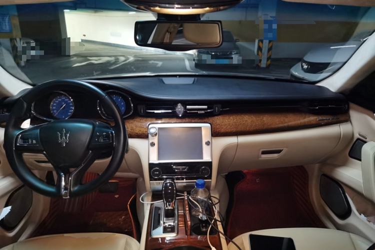 Used Maserati President 2013 3.8T Standard Model Center Console