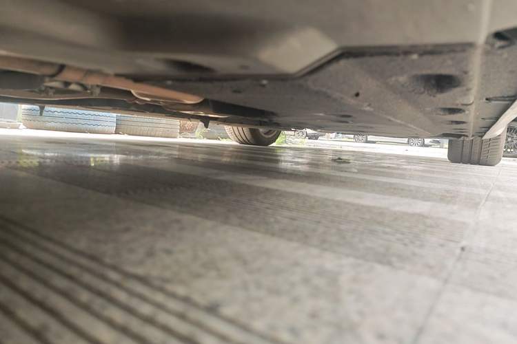 Used Maserati President 2013 3.0T Standard Model Chassis Front Left