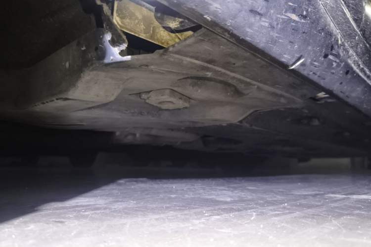 Used Maserati President 2013 3.0T Standard Model Chassis Front Left