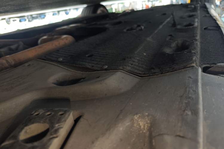 Used Maserati President 2013 3.0T Standard Model Chassis Front Right