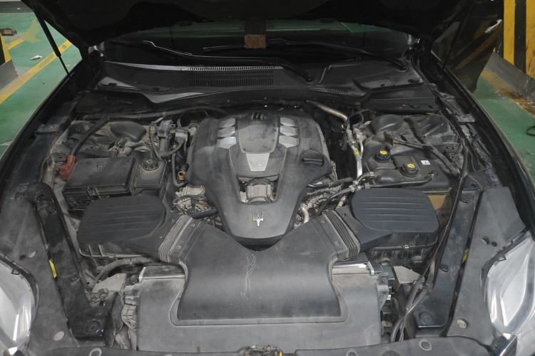 Used Maserati President 2013 3.0T Standard Model Engine Bay