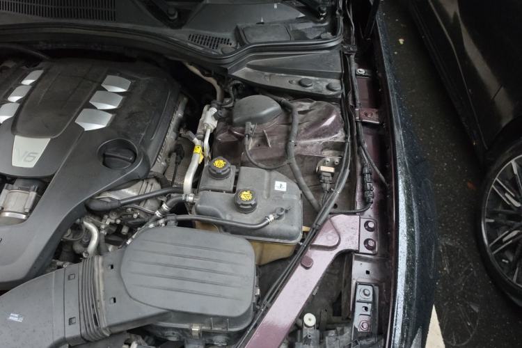 Used Maserati President 2013 3.0T Standard Model Engine Bay Left