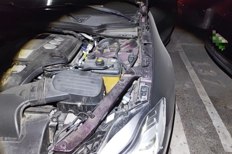 Used Maserati President 2013 3.0T Standard Model Engine Bay Left