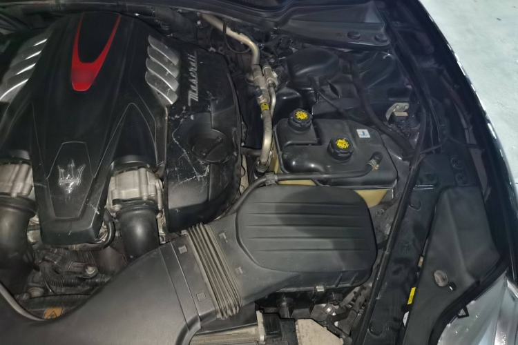 Used Maserati President 2013 3.8T Standard Model Engine Bay Left