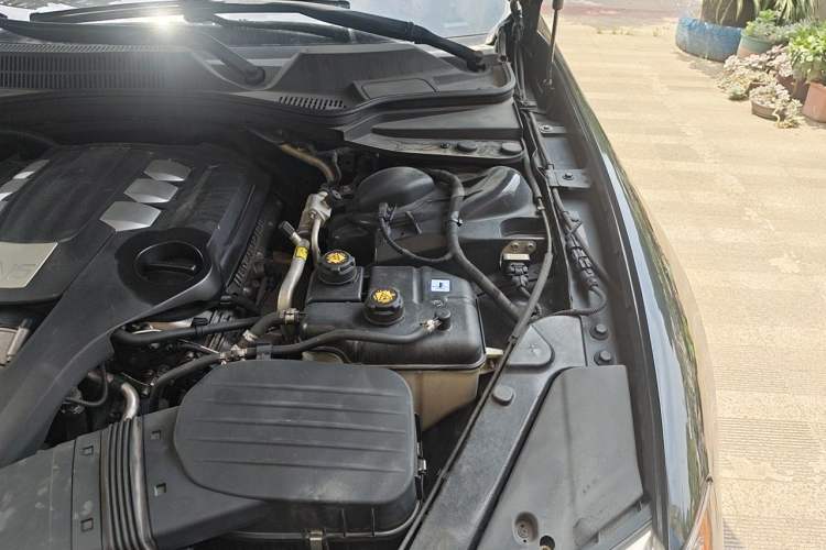 Used Maserati President 2013 3.0T Standard Model Engine Bay Left