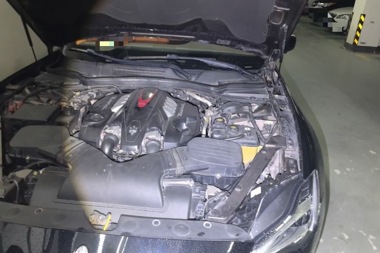 Used Maserati President 2013 3.8T Standard Model Engine Bay Left