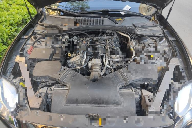 Used Maserati President 2013 3.0T Standard Model Engine Bay