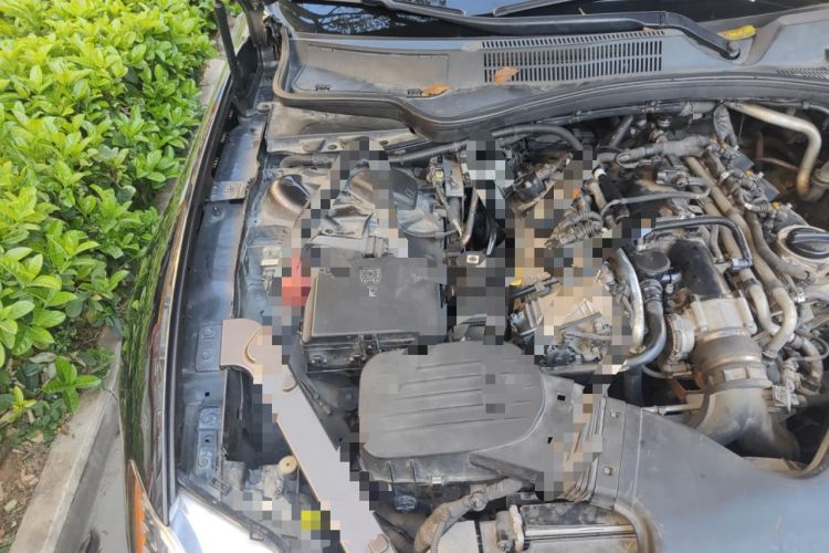 Used Maserati President 2013 3.0T Standard Model Engine Bay Right