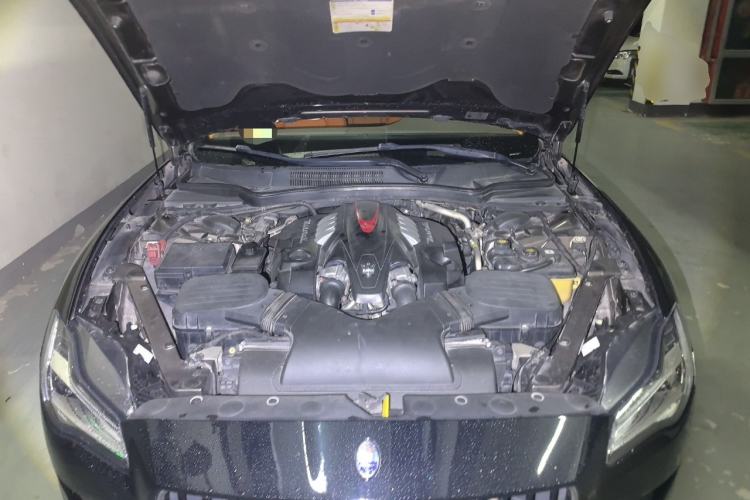 Used Maserati President 2013 3.8T Standard Model Engine Bay